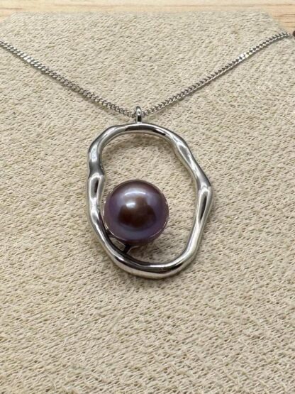 Deep Purple Edison Pearl Pendant Necklace